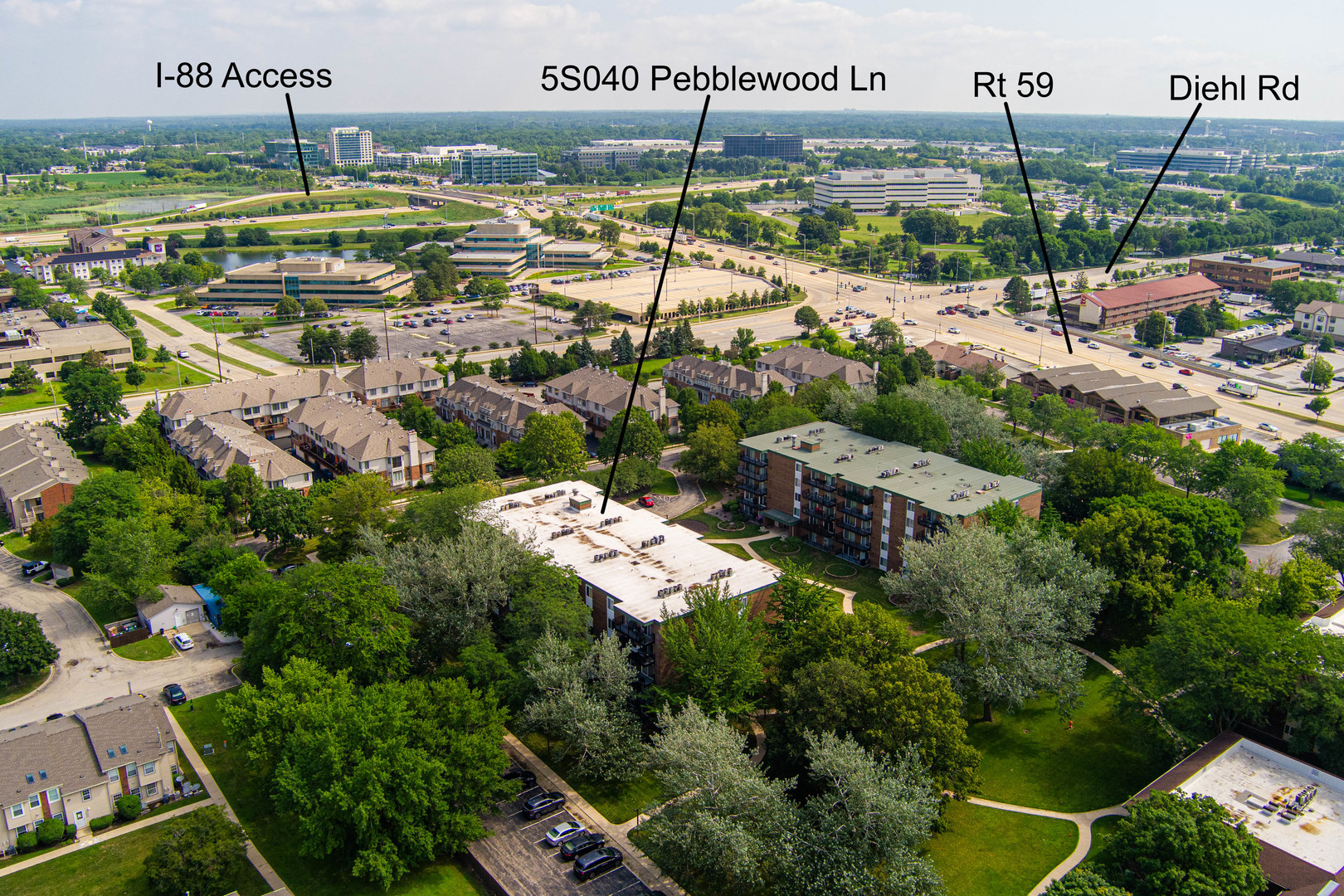 5S040 Pebblewood Lane Unit: W303