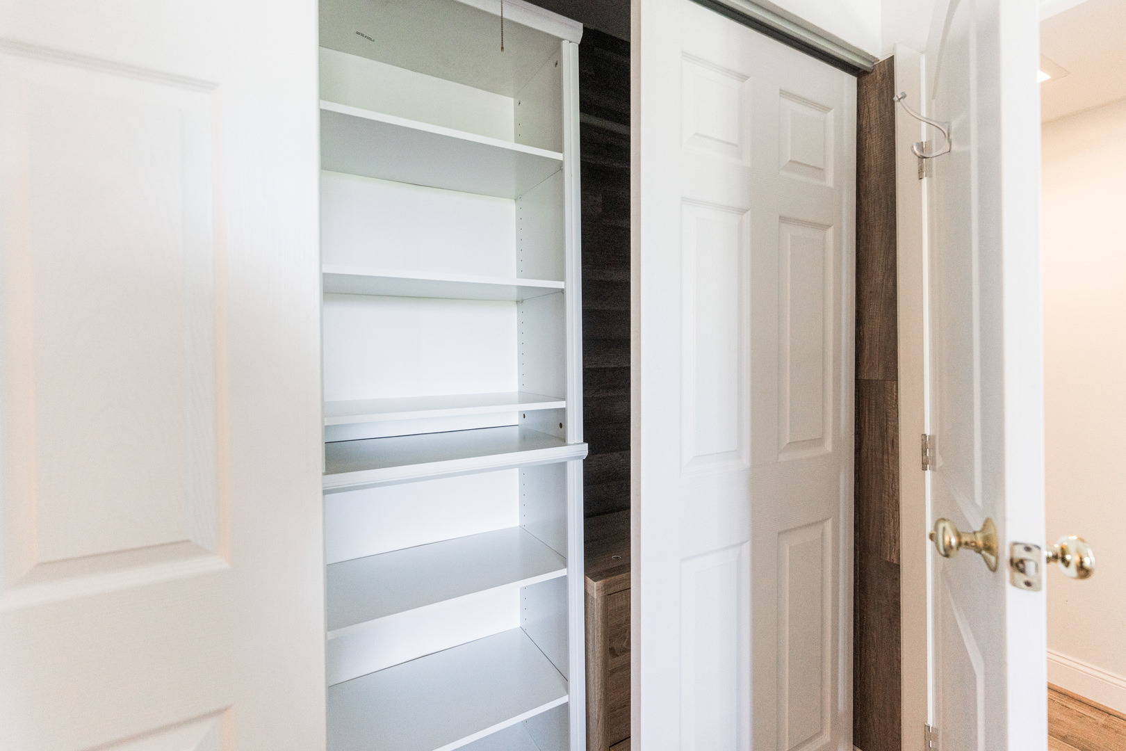 5S040 Pebblewood Lane Unit: W303