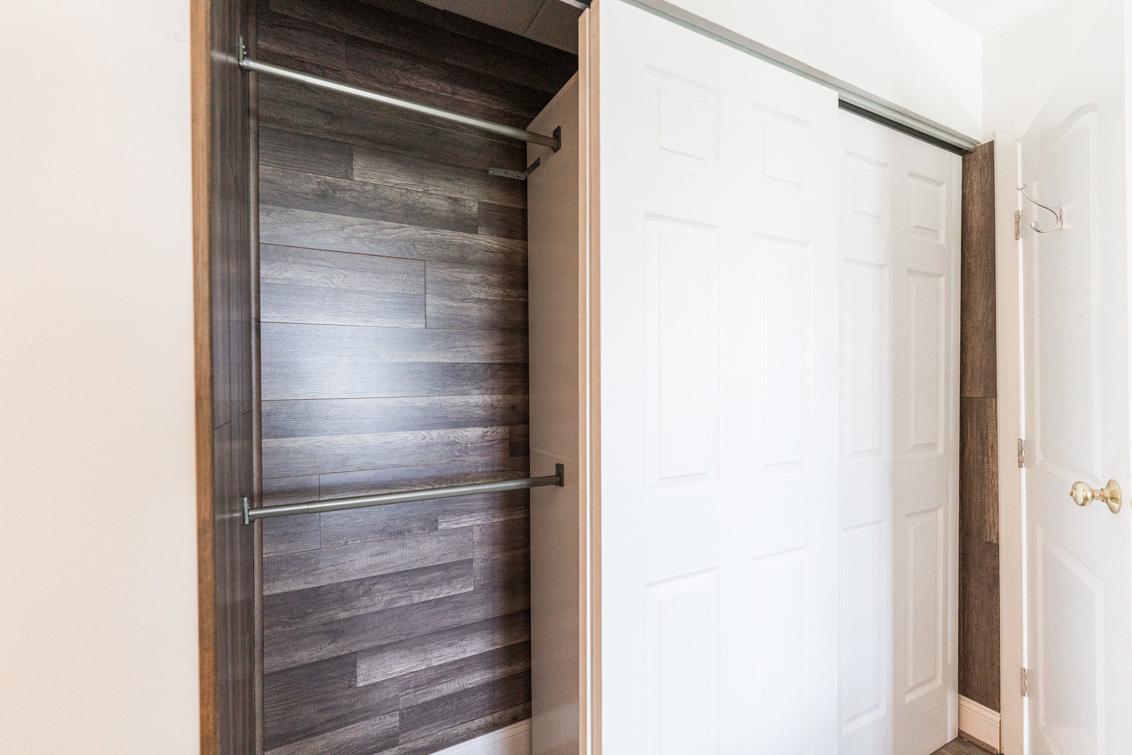 5S040 Pebblewood Lane Unit: W303