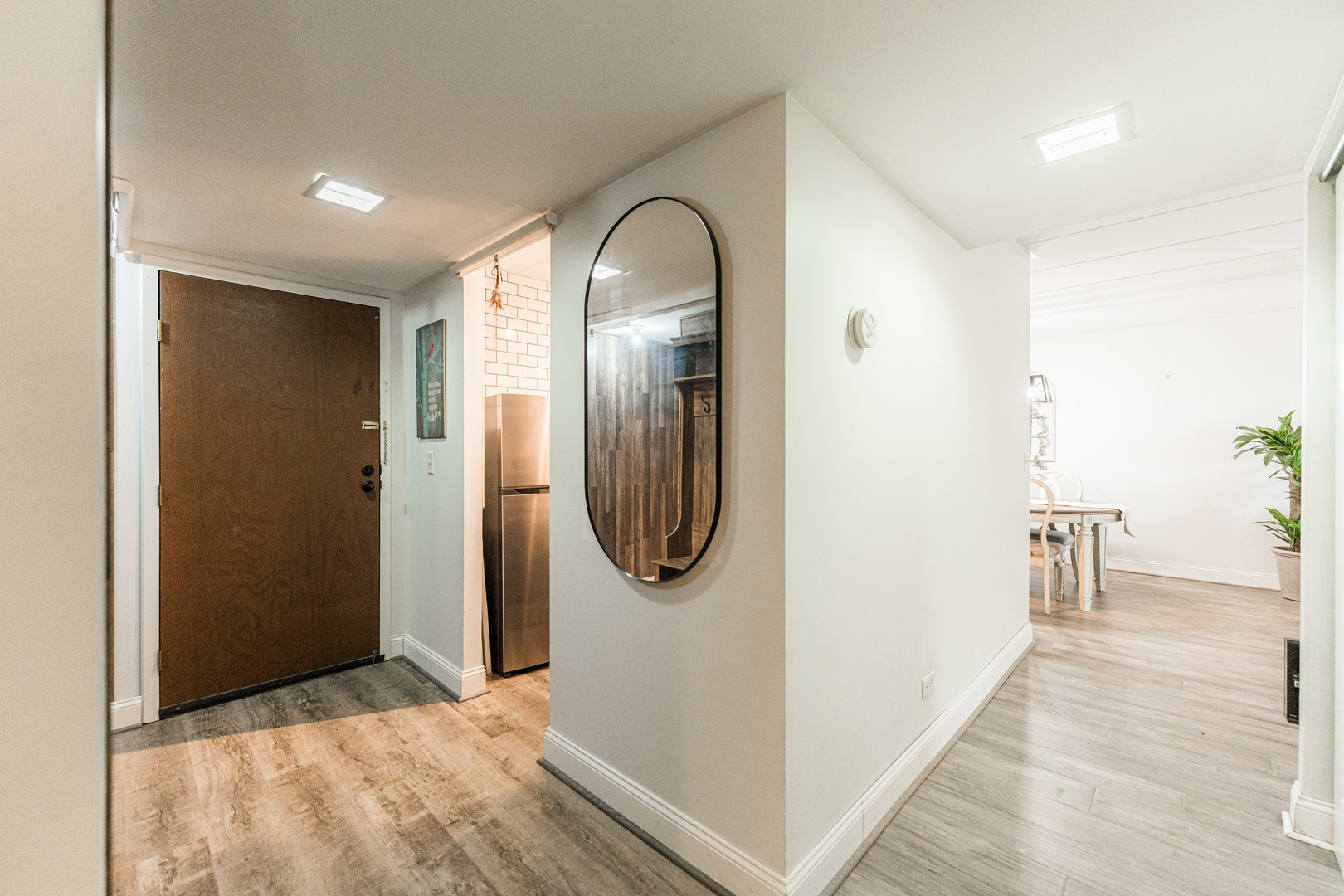 5S040 Pebblewood Lane Unit: W303