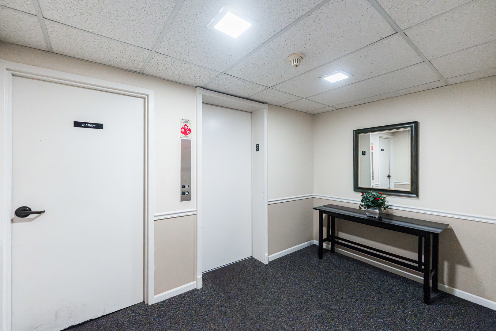 5S040 Pebblewood Lane Unit: W303