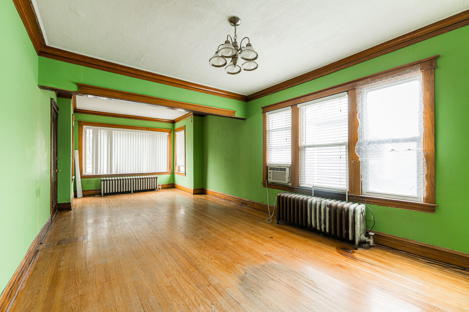 4610 W Altgeld Street