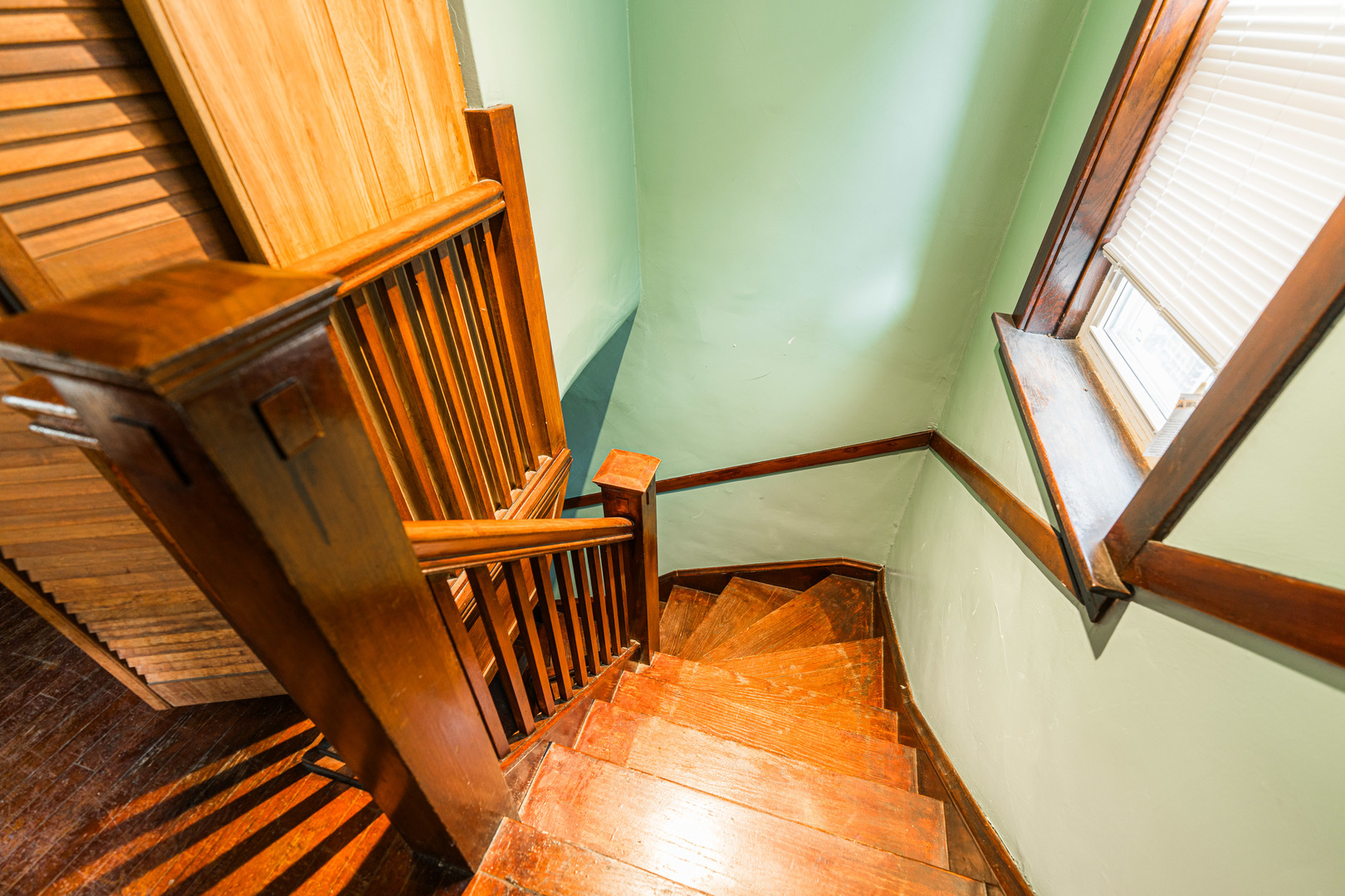 4610 W Altgeld Street