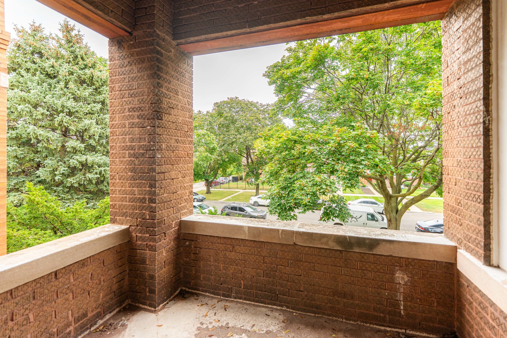 4610 W Altgeld Street