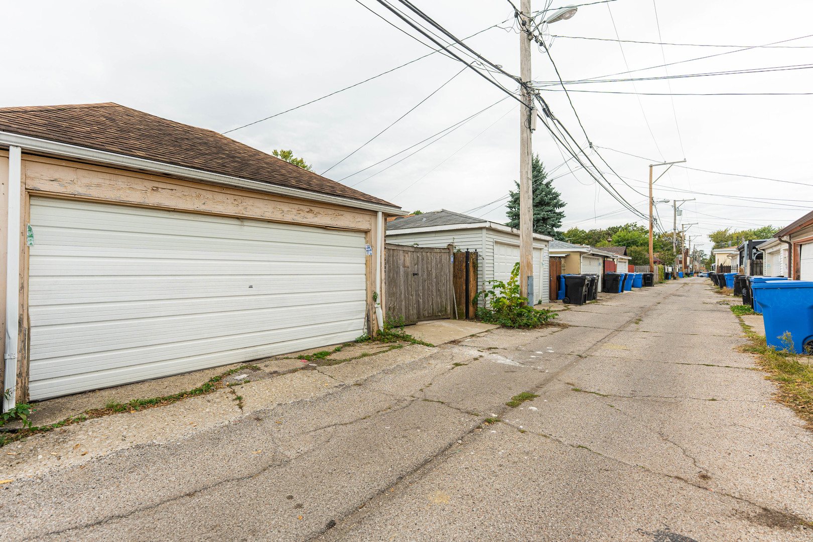 4610 W Altgeld Street