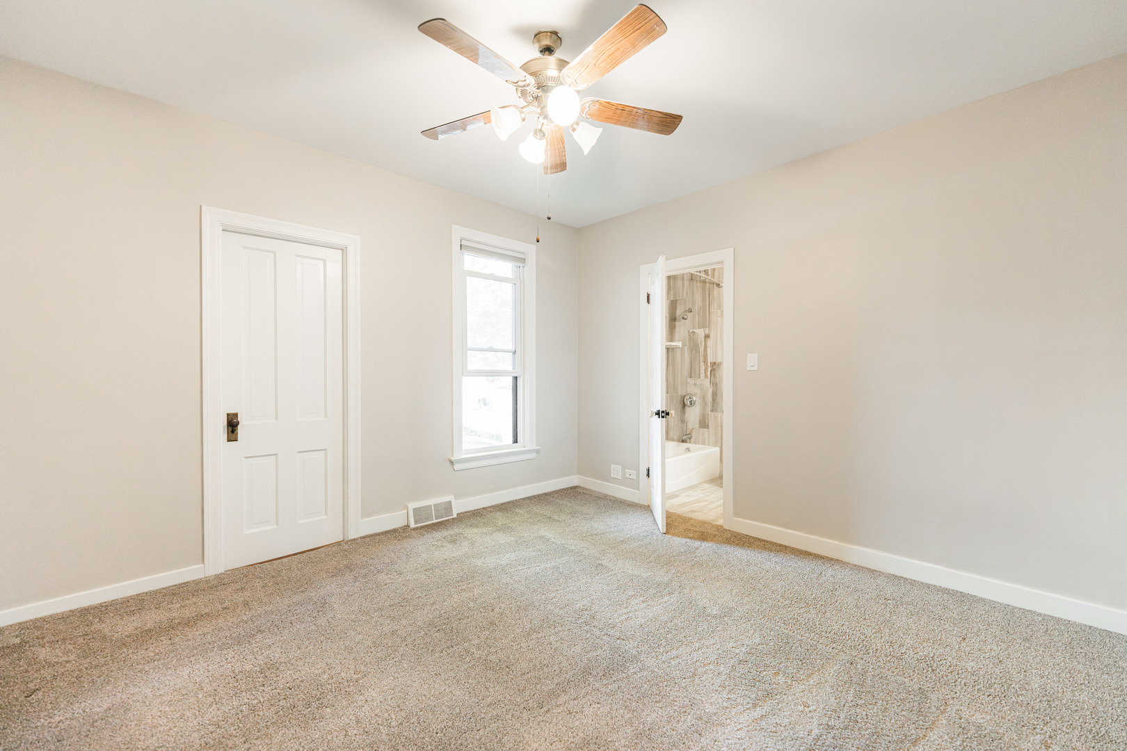 113 Elm Street Unit: B