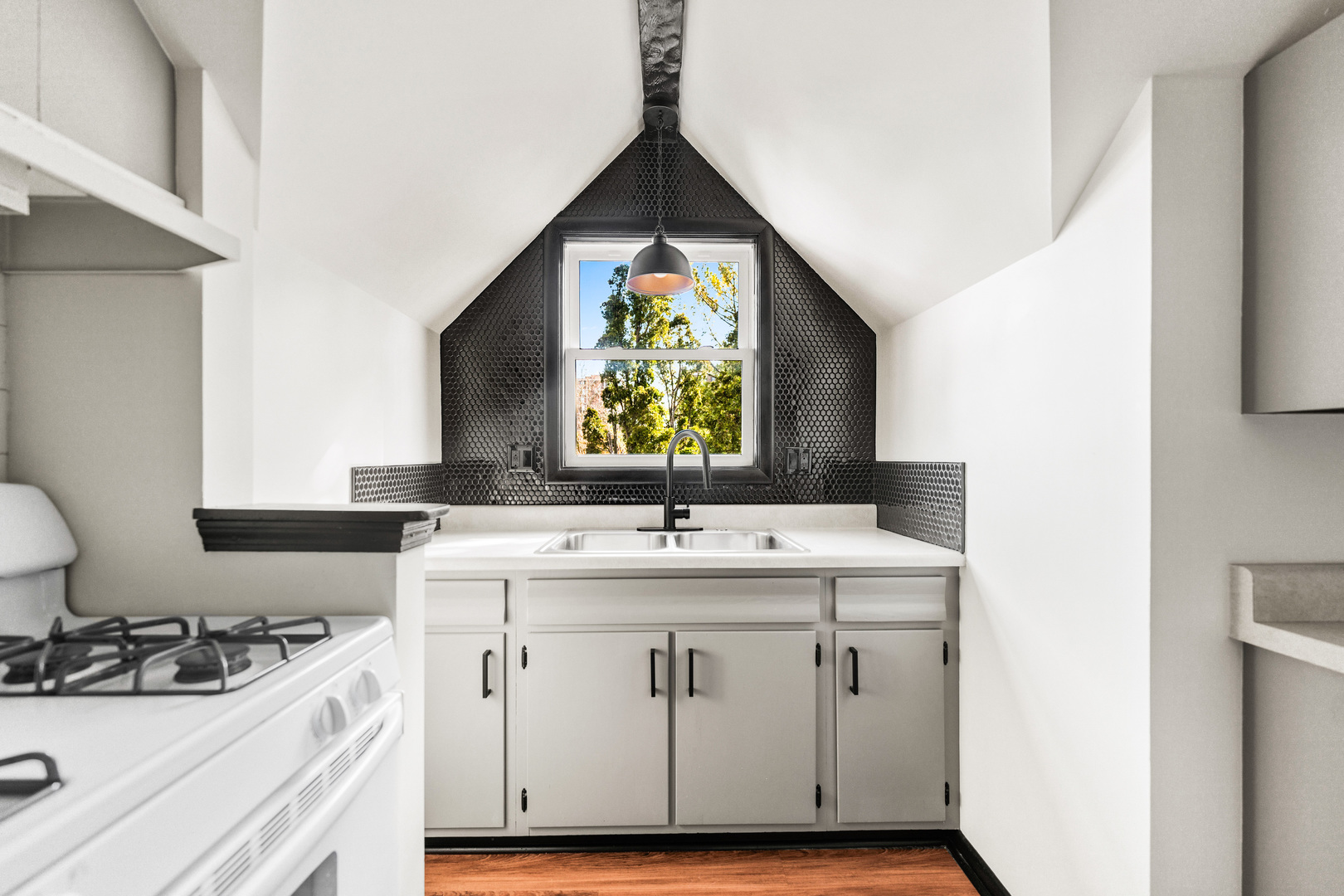 113 Elm Street Unit: C