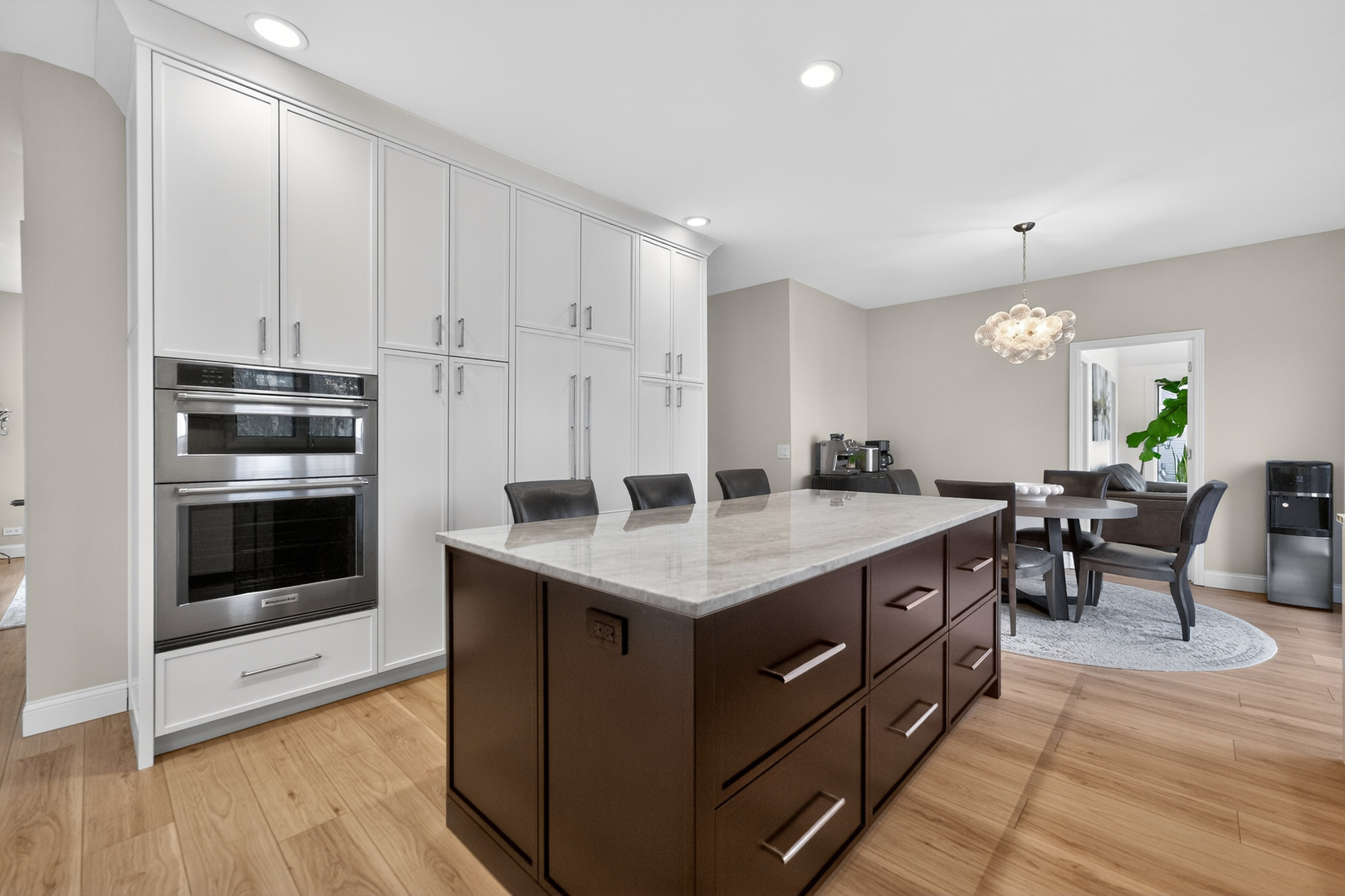 41W716 Hunters Hill Drive