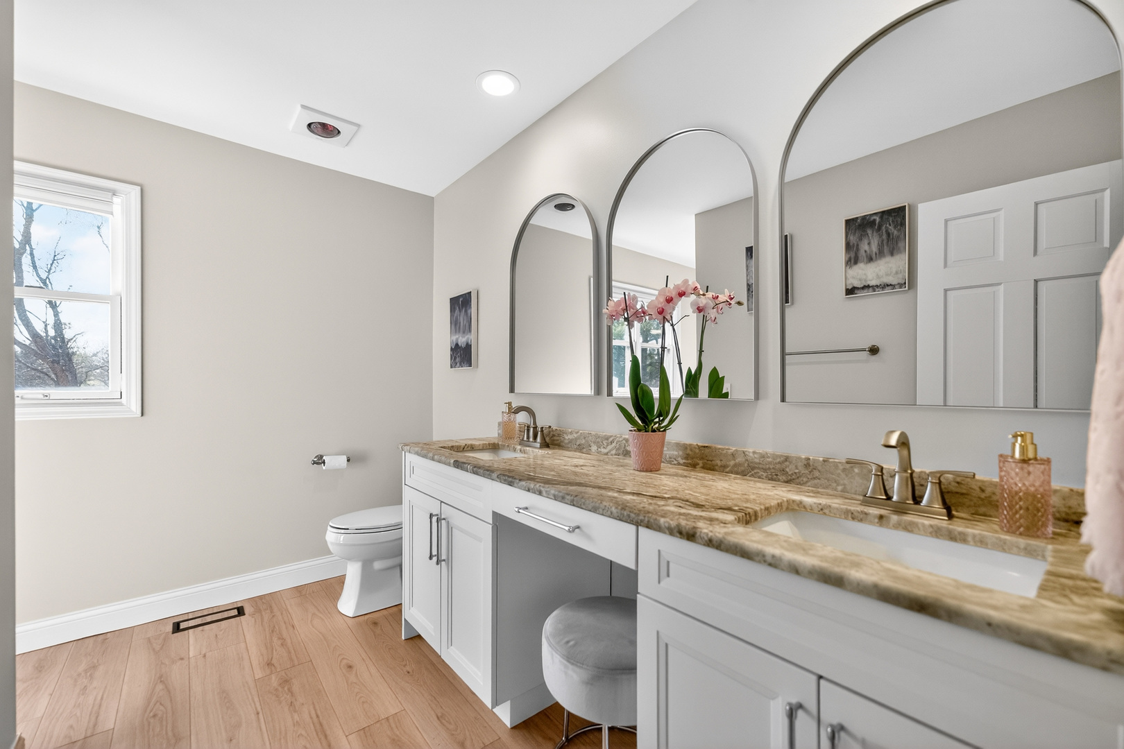 41W716 Hunters Hill Drive