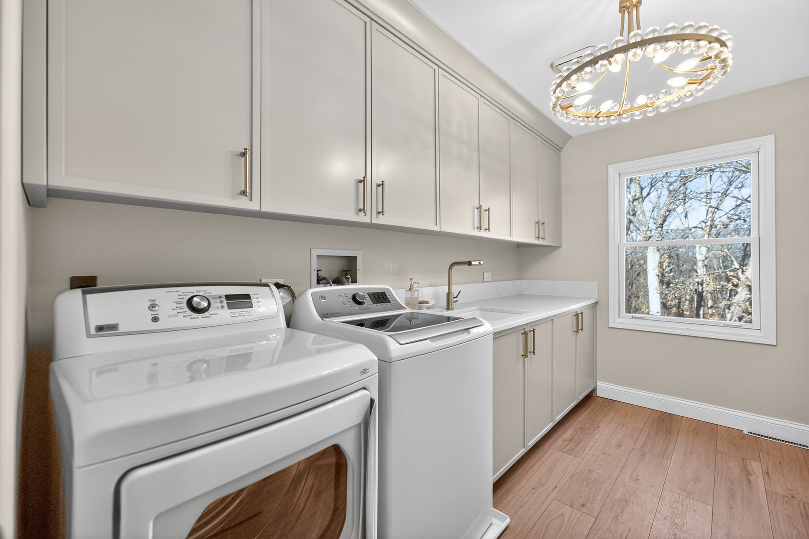 41W716 Hunters Hill Drive