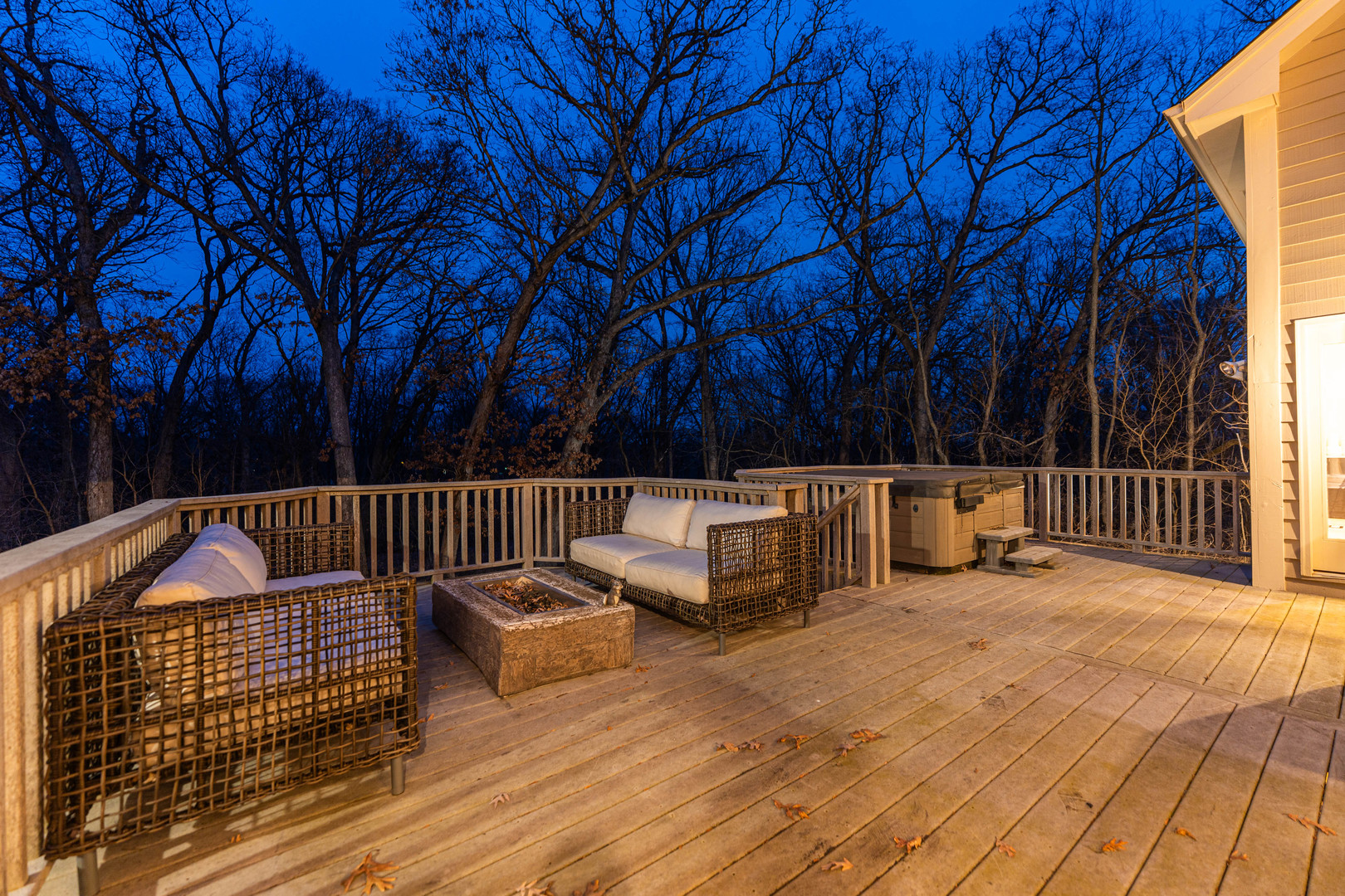 41W716 Hunters Hill Drive