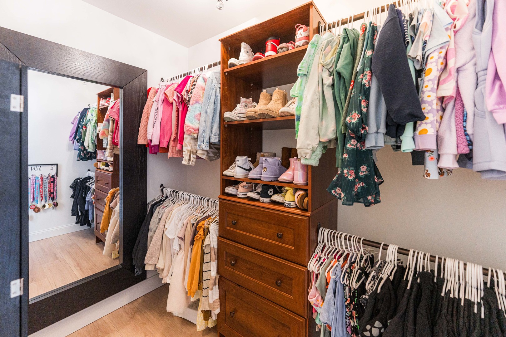 41W716 Hunters Hill Drive