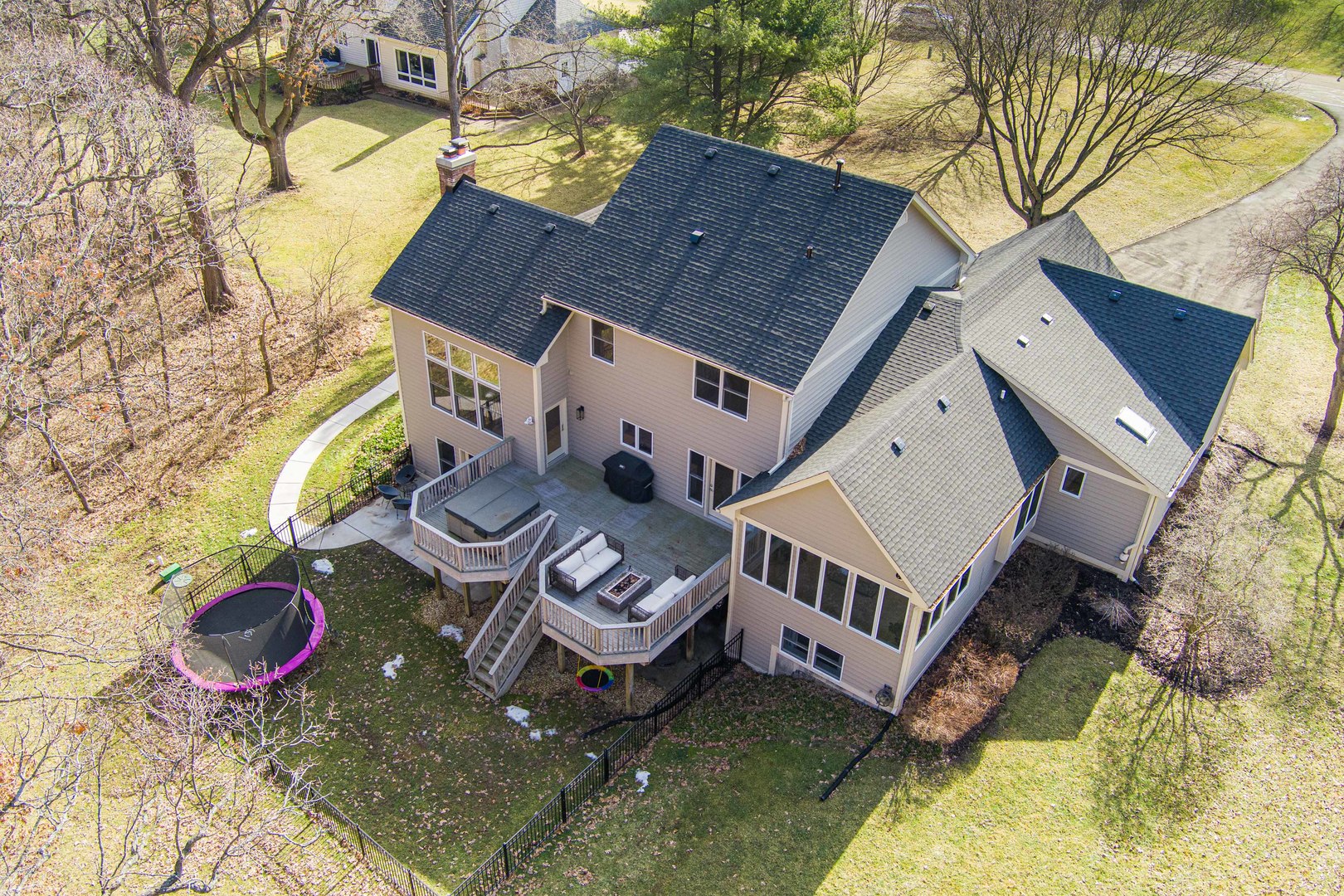 41W716 Hunters Hill Drive