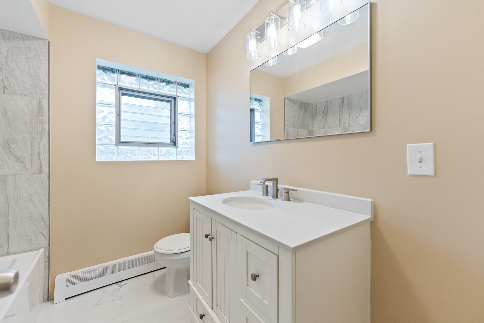 286 Wayne Court Unit: 2