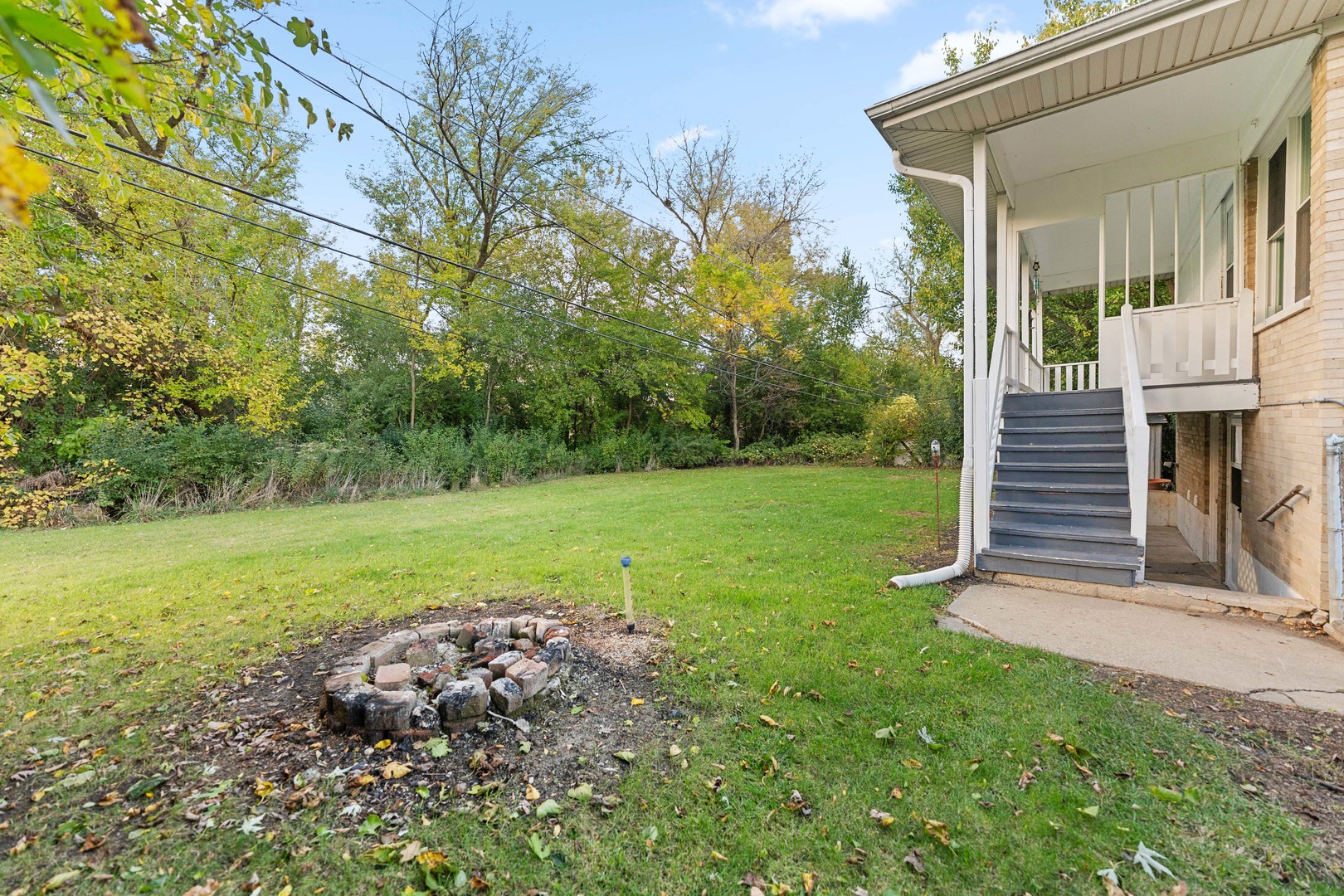 286 Wayne Court Unit: 2