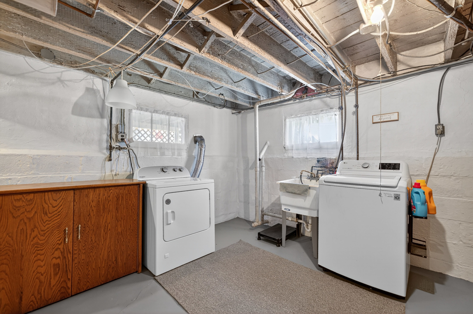 323 Hawthorne Boulevard