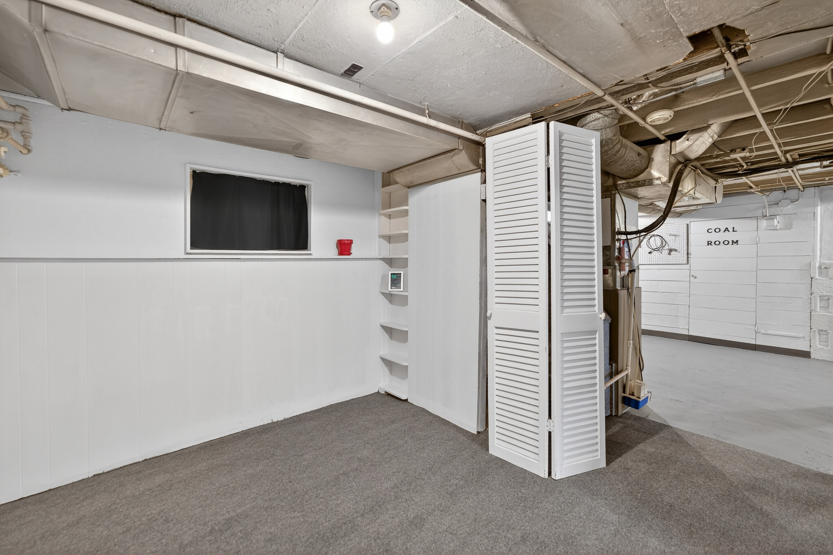 323 Hawthorne Boulevard