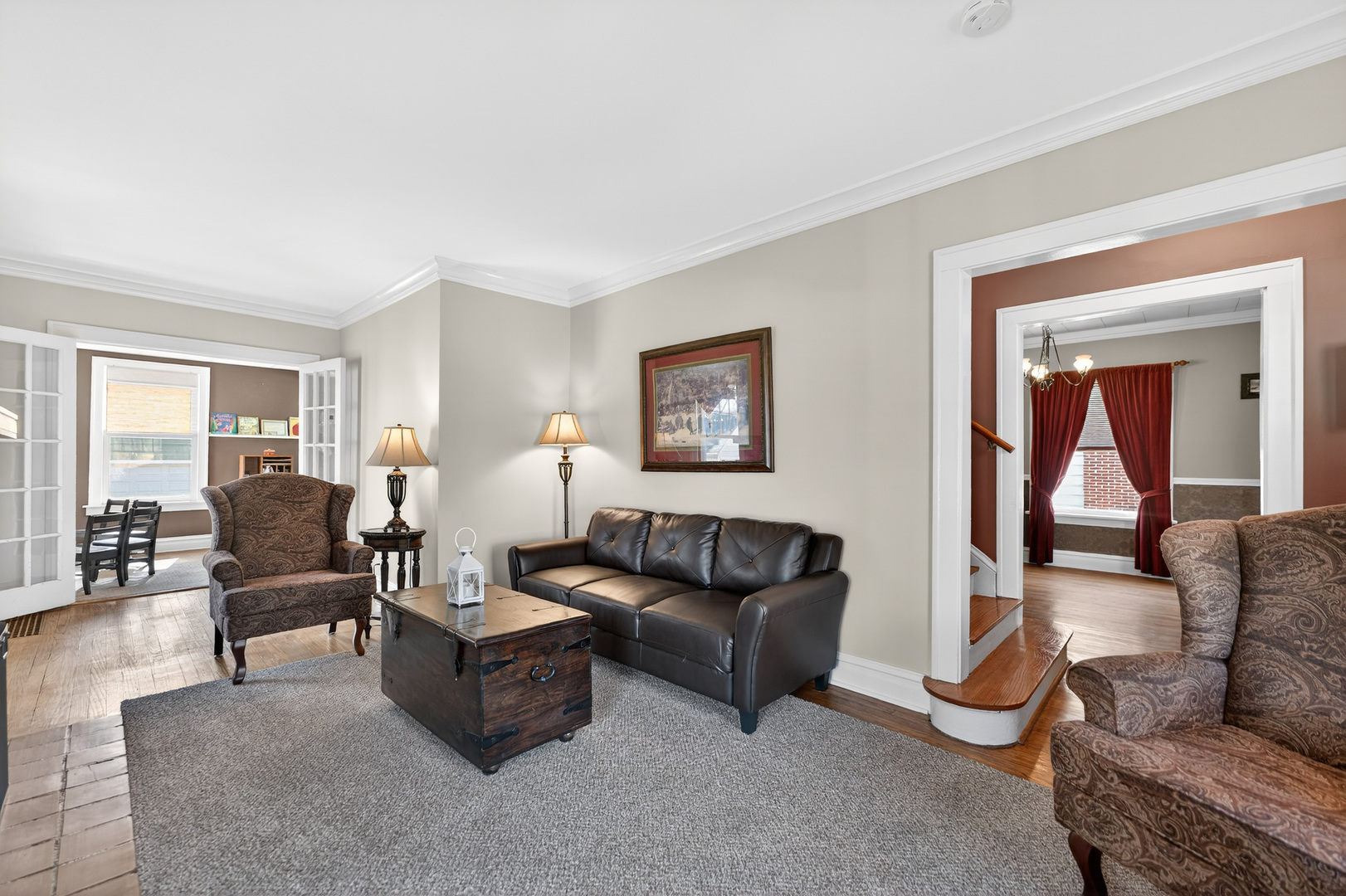 323 Hawthorne Boulevard