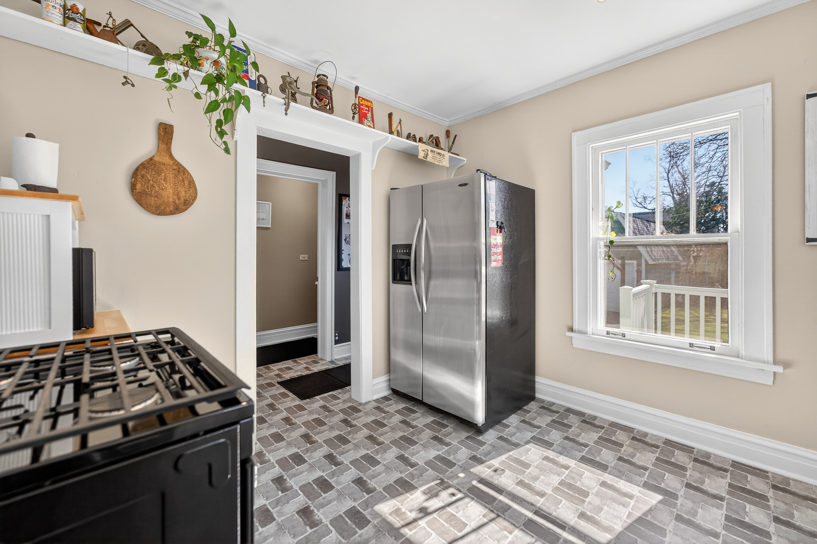 323 Hawthorne Boulevard