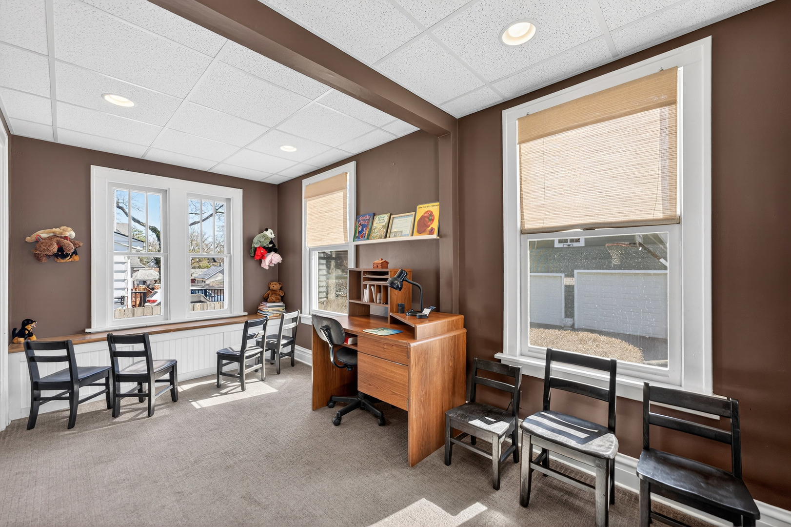 323 Hawthorne Boulevard