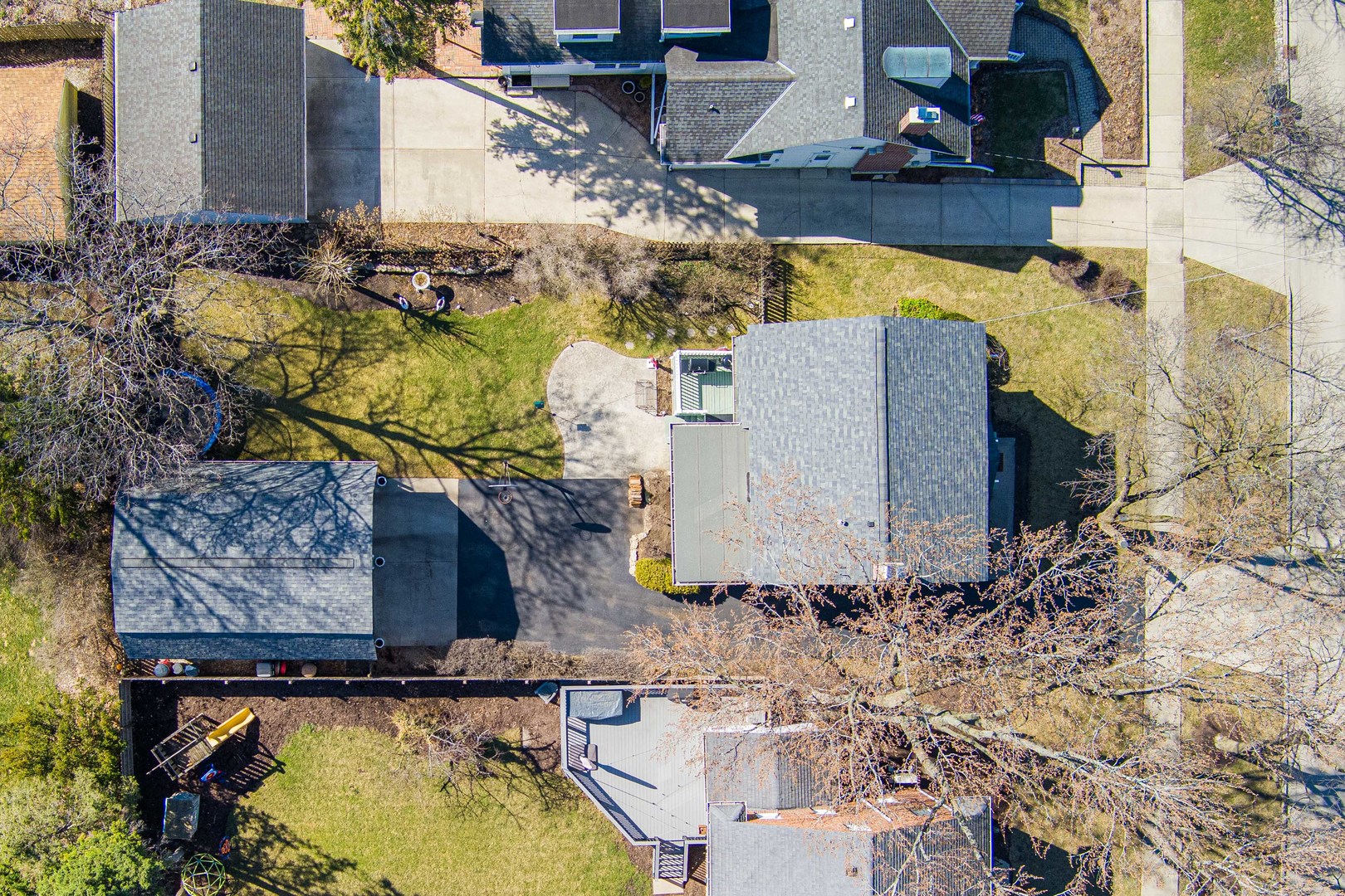 323 Hawthorne Boulevard