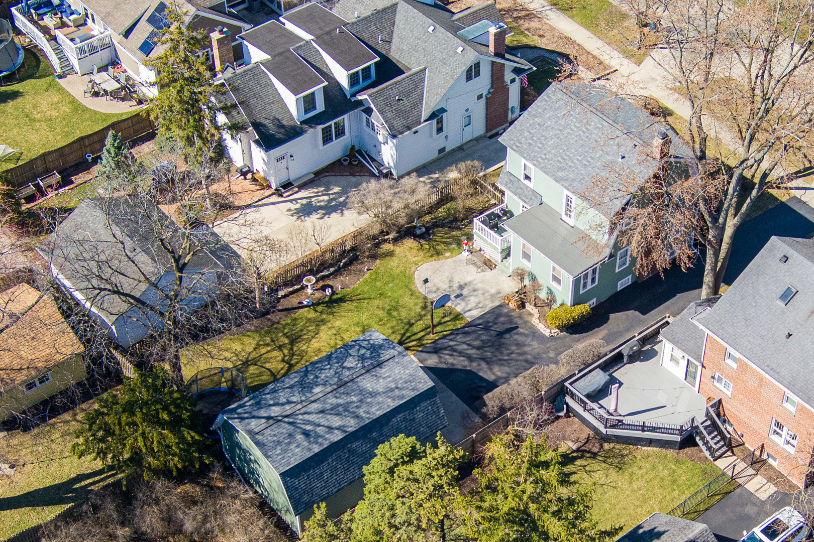 323 Hawthorne Boulevard