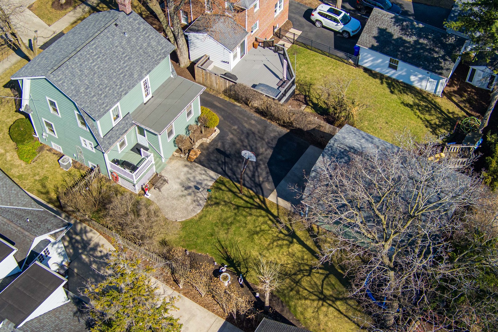 323 Hawthorne Boulevard