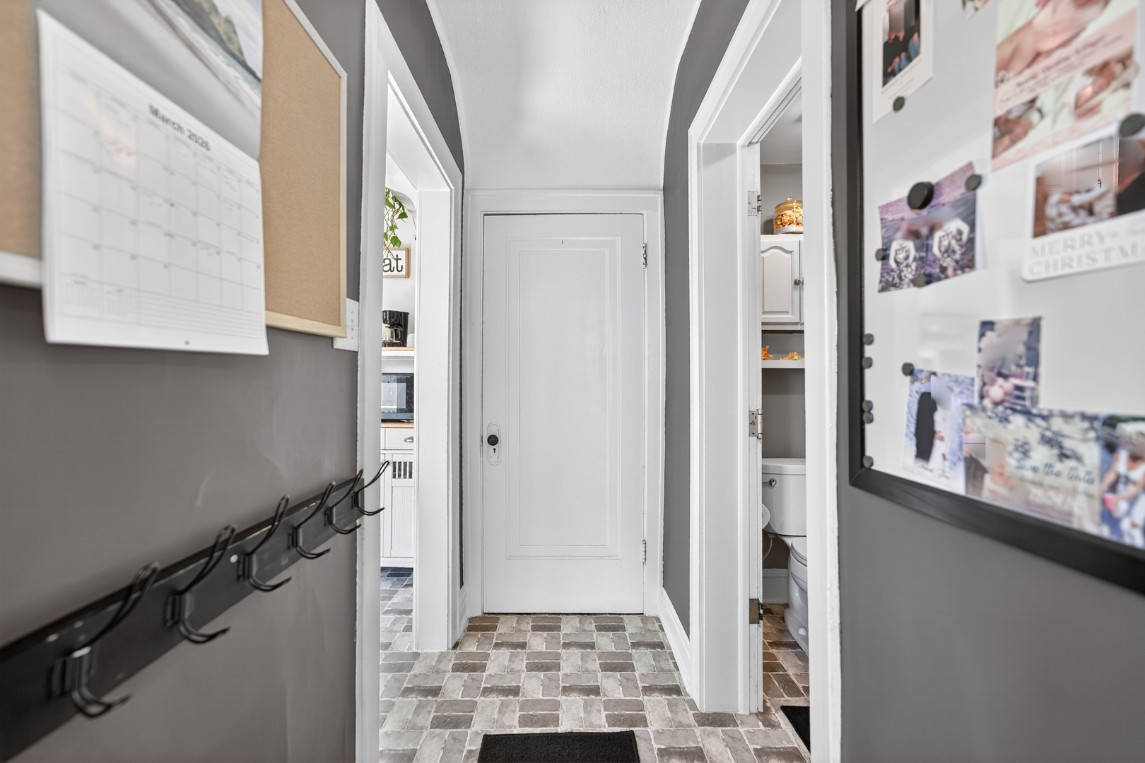 323 Hawthorne Boulevard