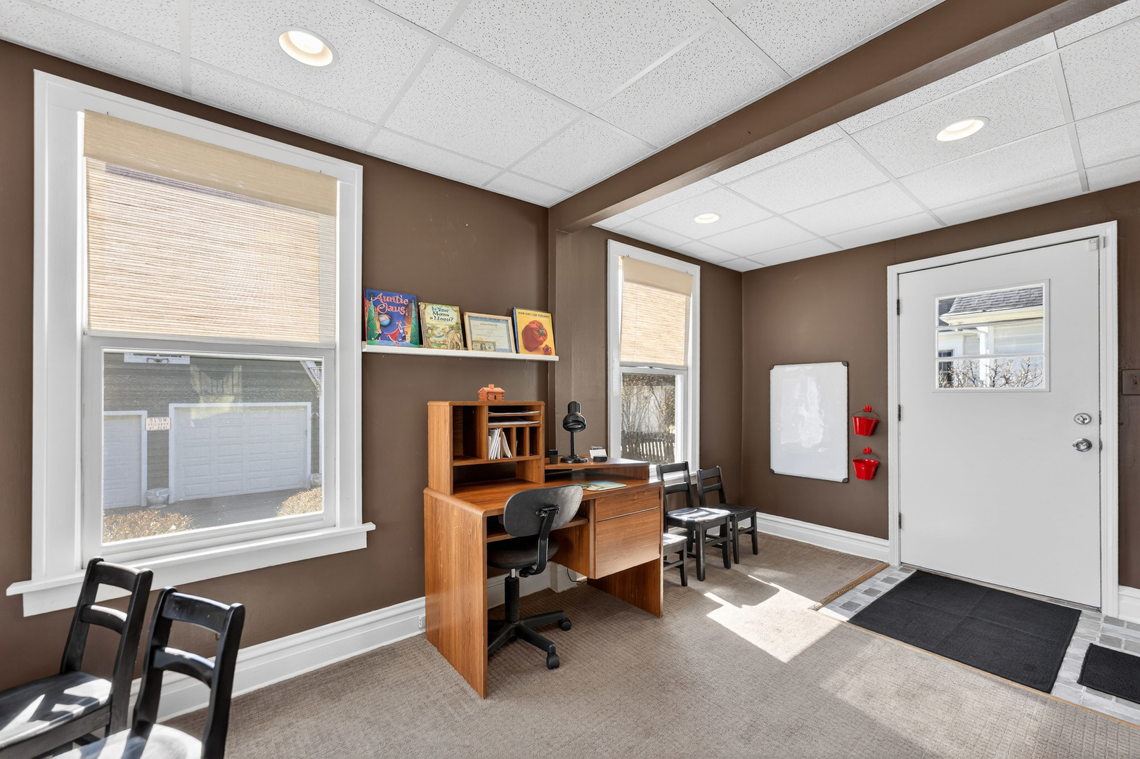 323 Hawthorne Boulevard