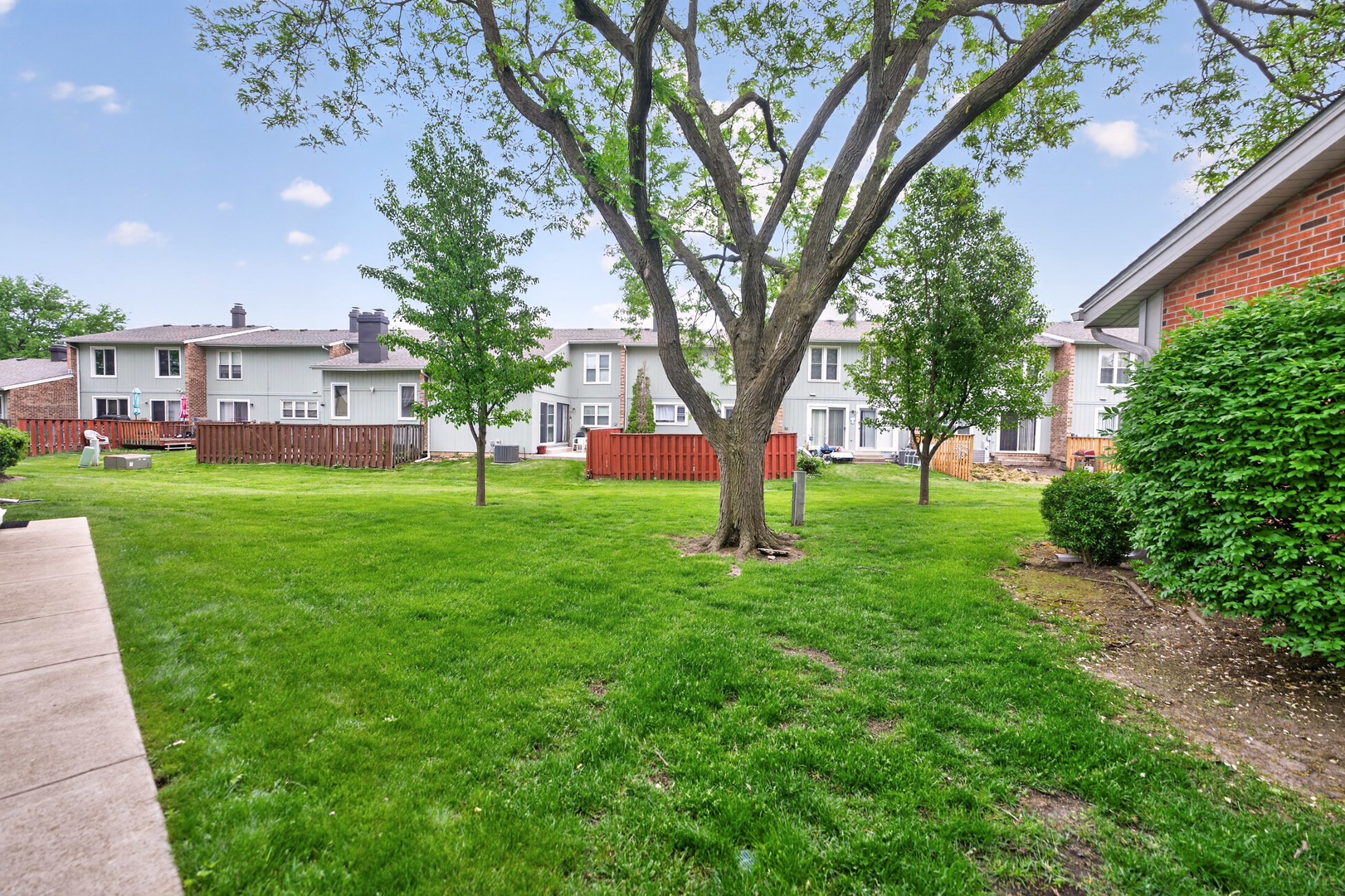 212 Amherst Court Unit: C