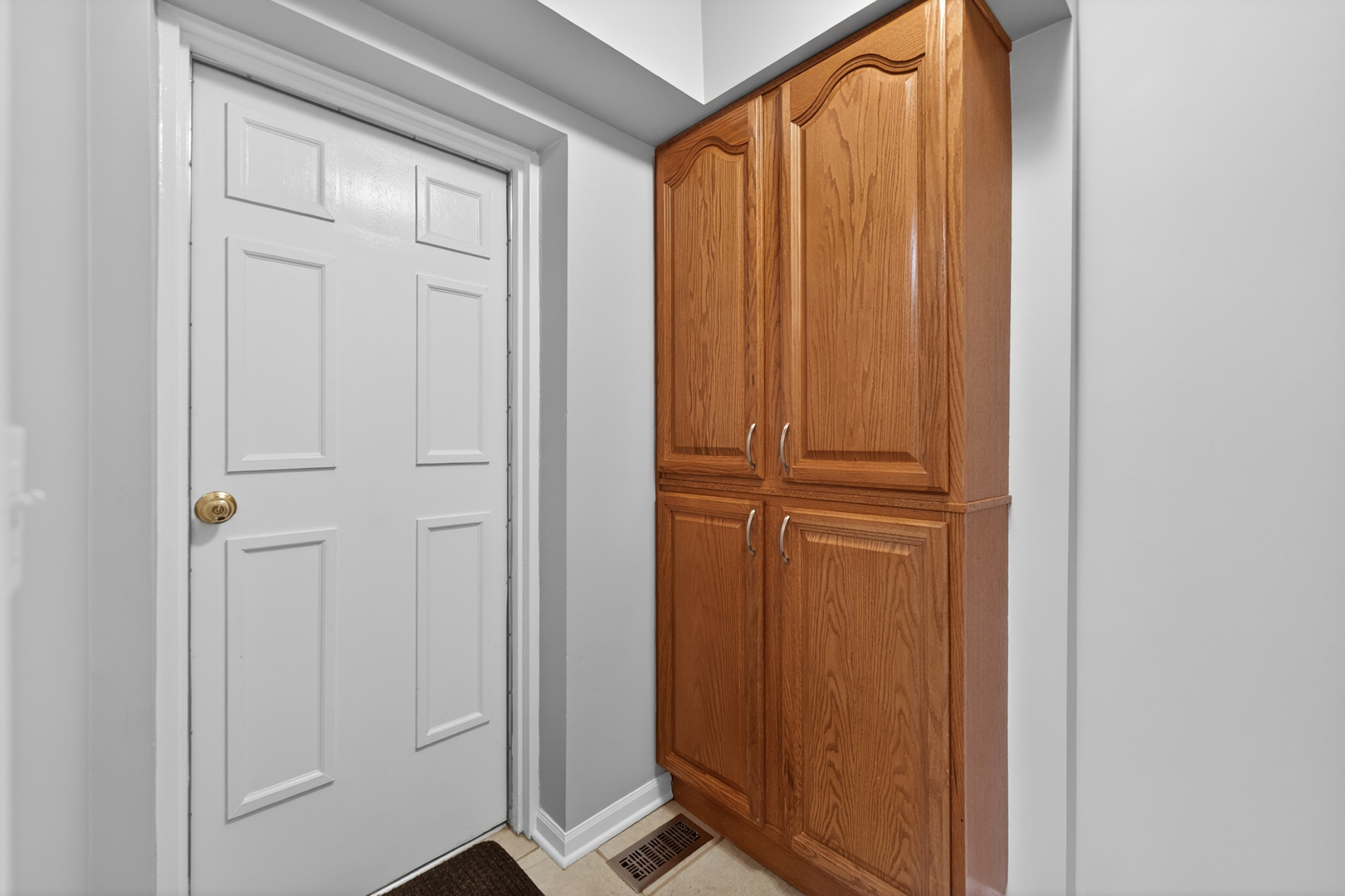 212 Amherst Court Unit: C