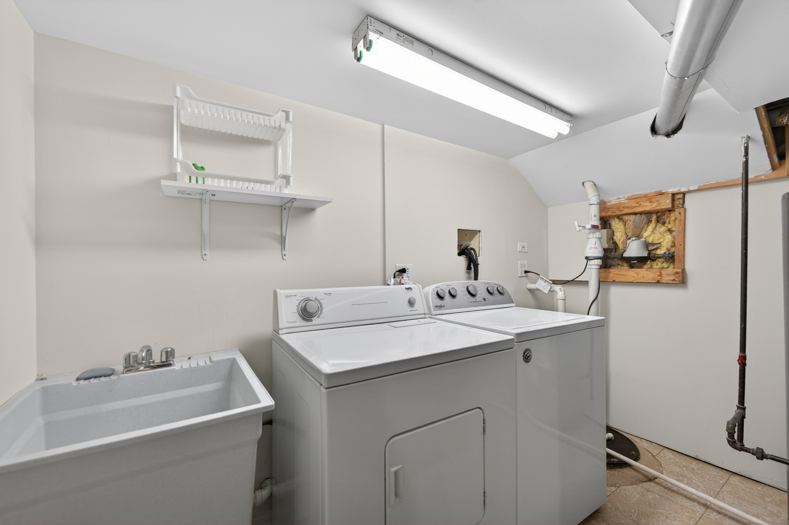 212 Amherst Court Unit: C