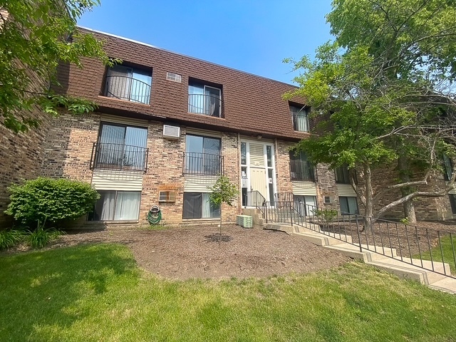 182 S Waters Edge Drive Unit: 201