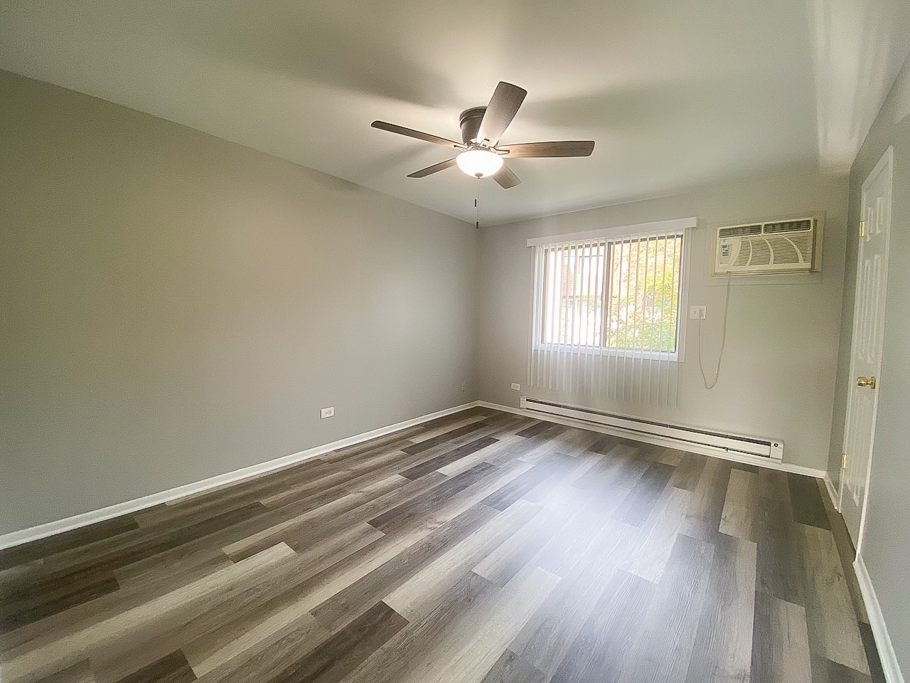 182 S Waters Edge Drive Unit: 201