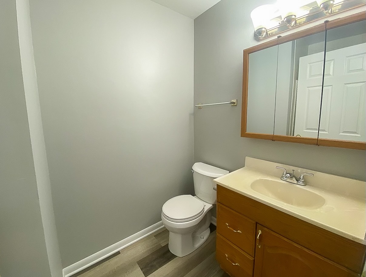 182 S Waters Edge Drive Unit: 201
