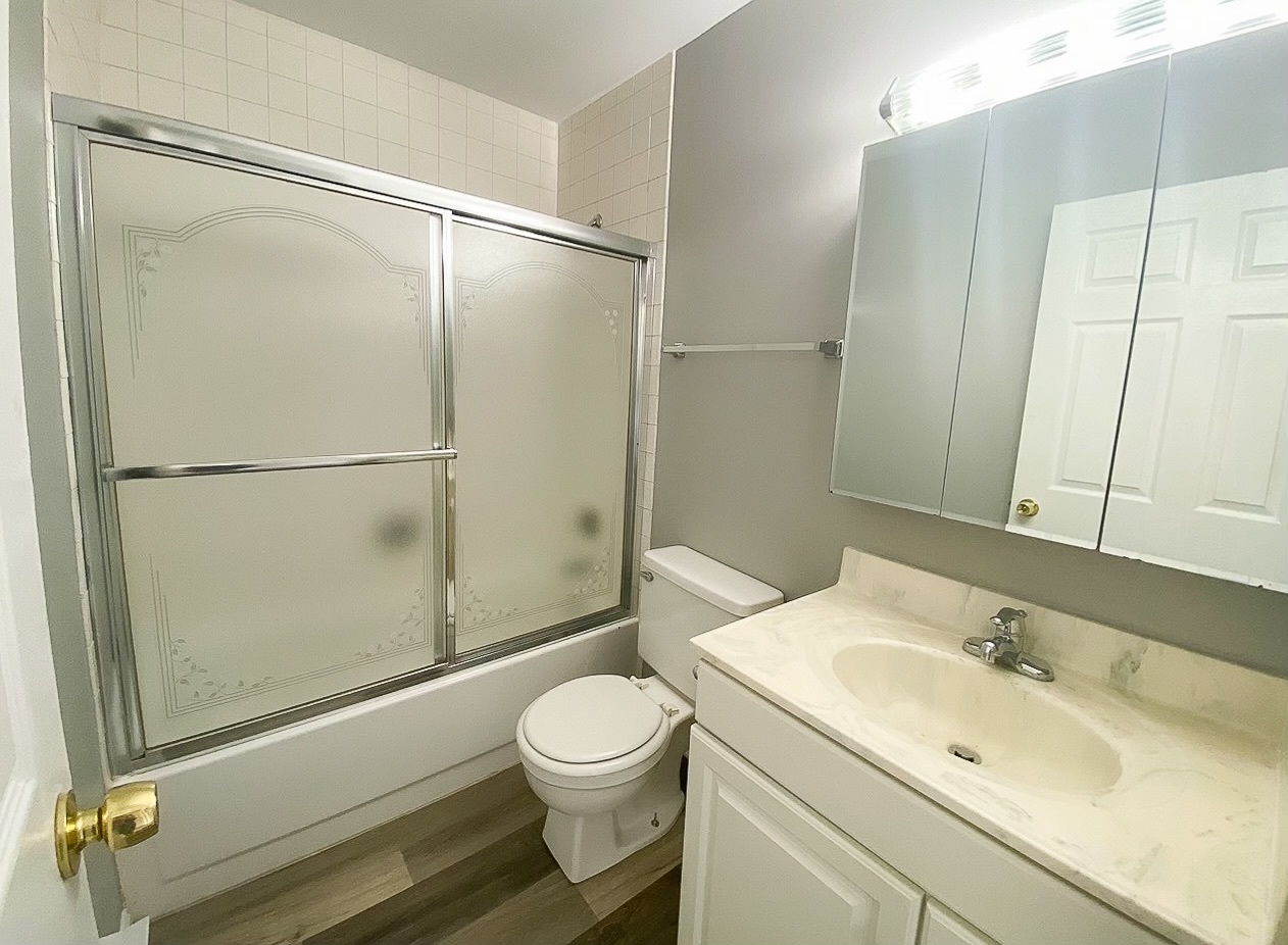 182 S Waters Edge Drive Unit: 201