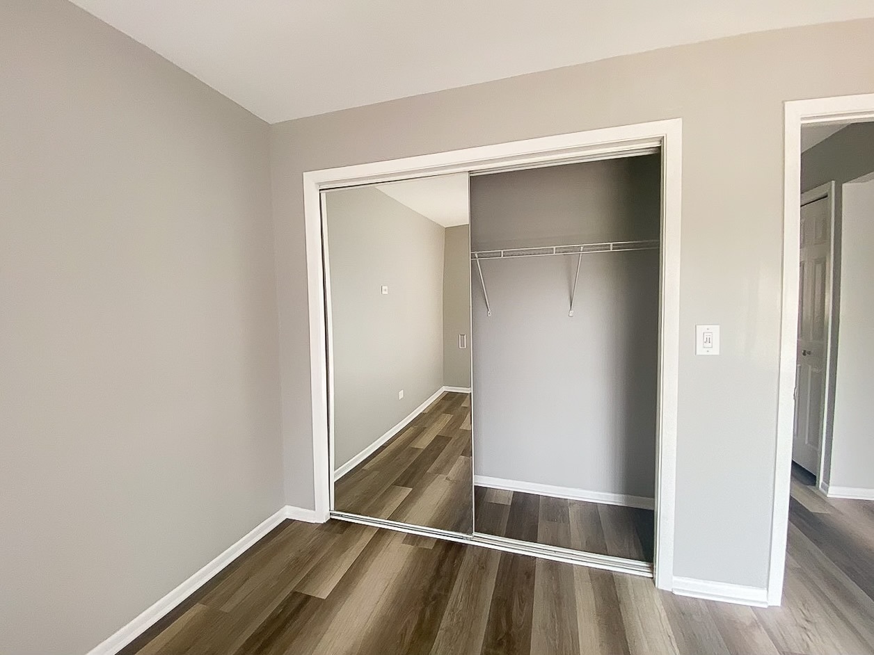 182 S Waters Edge Drive Unit: 201