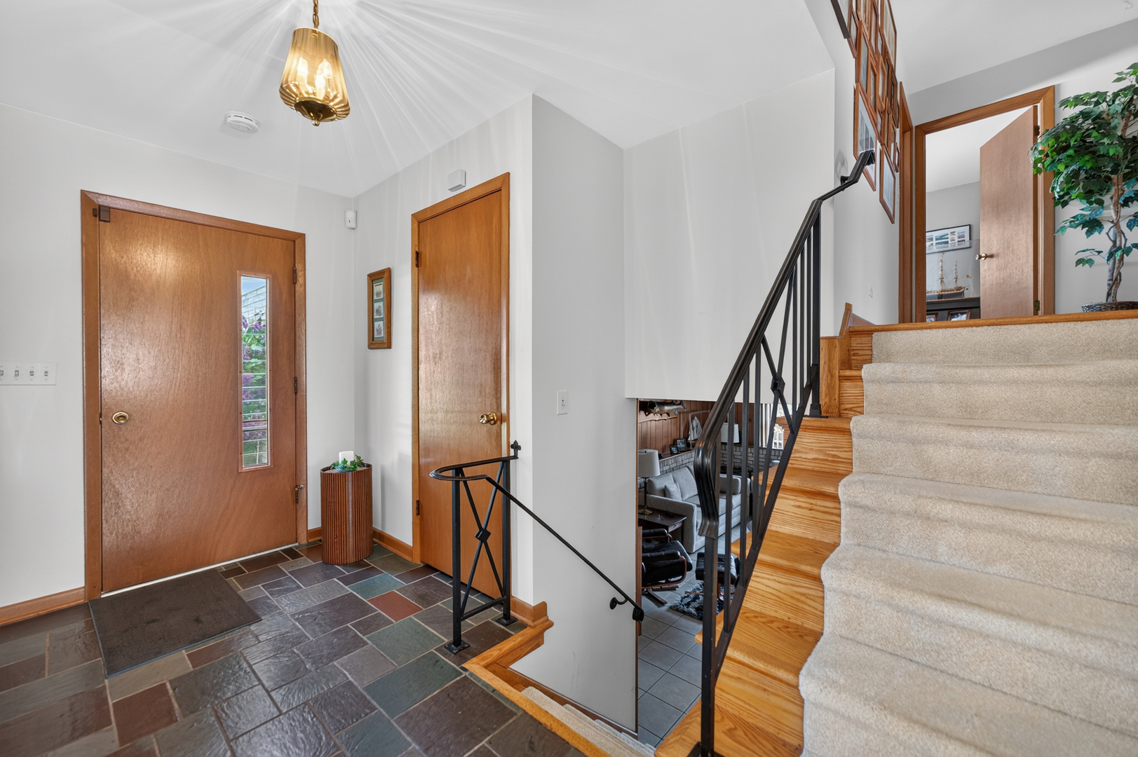 89 S Clarendon Avenue