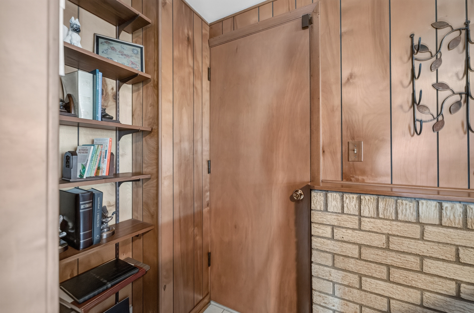 89 S Clarendon Avenue