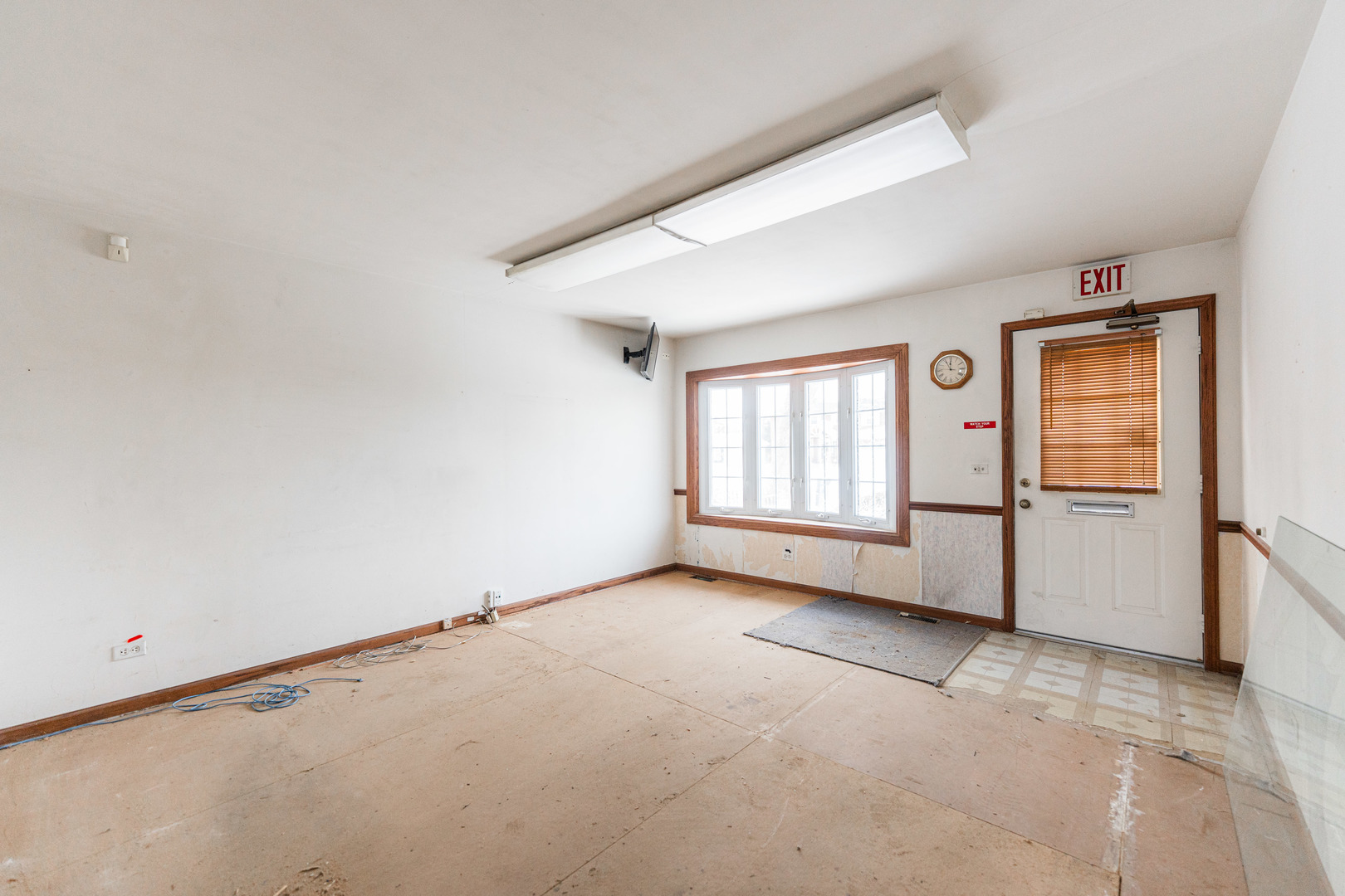 205 Pinecroft Drive