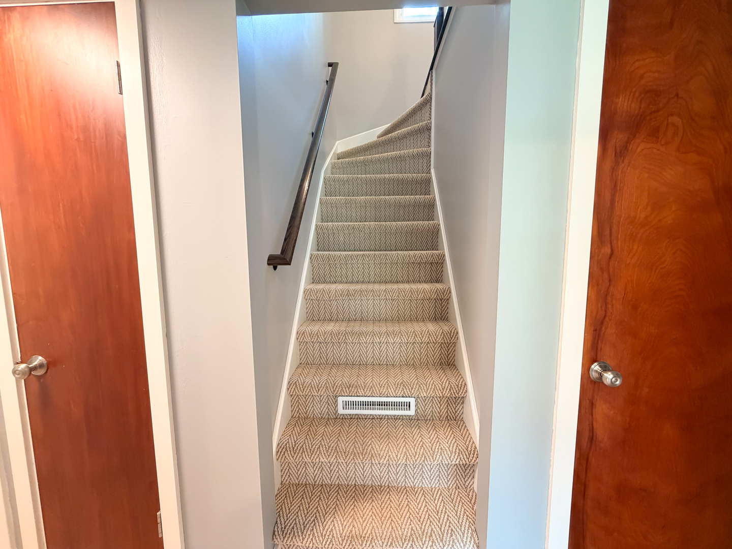 26W416 Macarthur Avenue