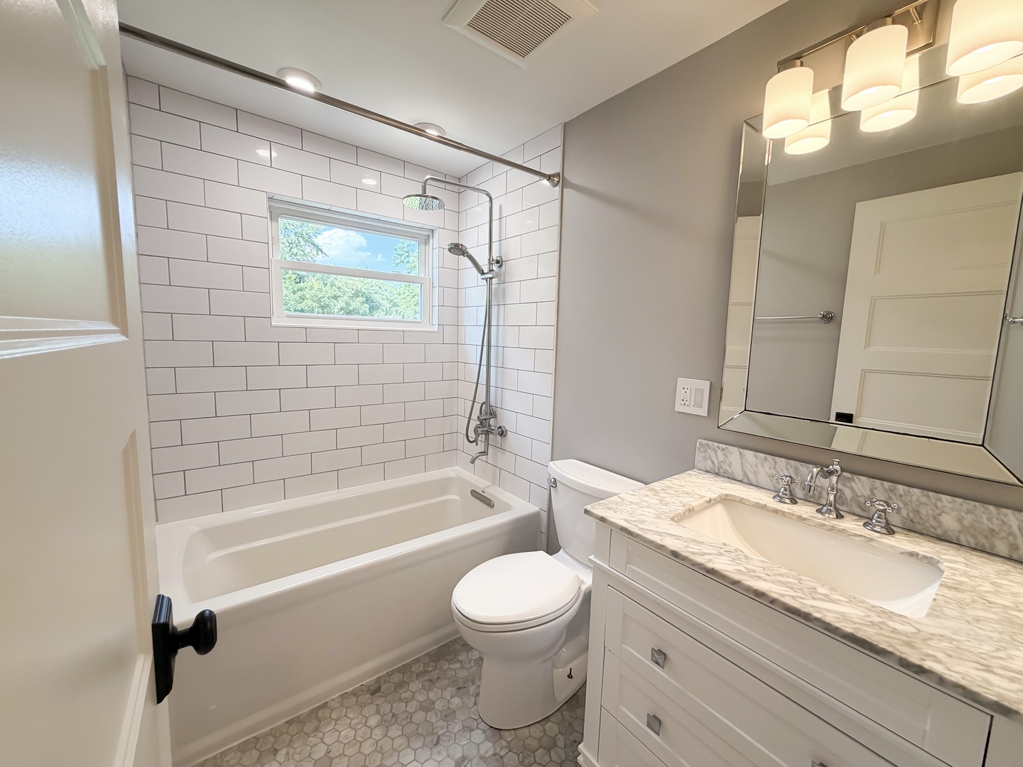 26W416 Macarthur Avenue
