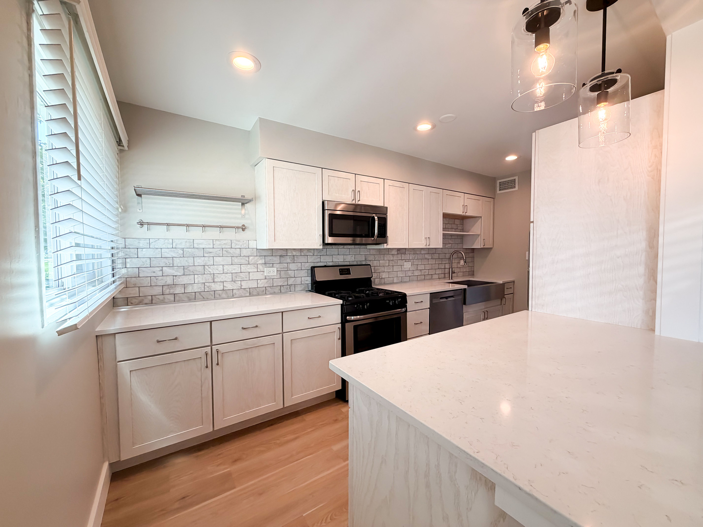 26W416 Macarthur Avenue