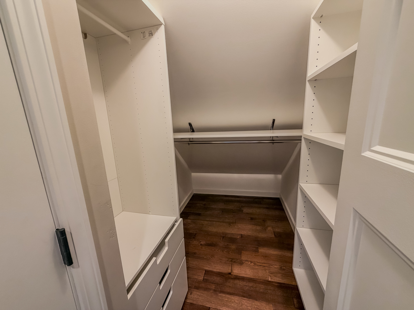 26W416 Macarthur Avenue