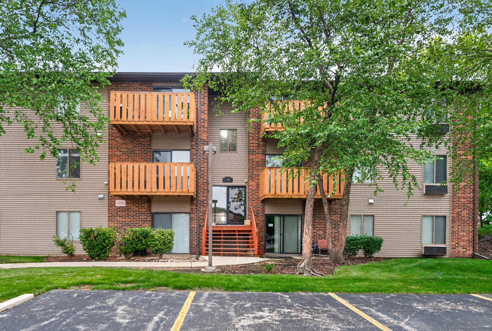 718 Rodenburg Road Unit: 206