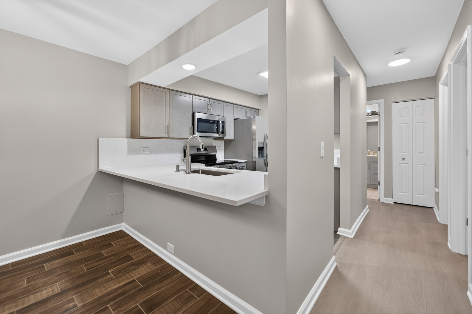 718 Rodenburg Road Unit: 206