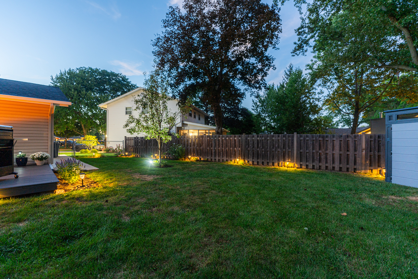 917 E Schirra Drive