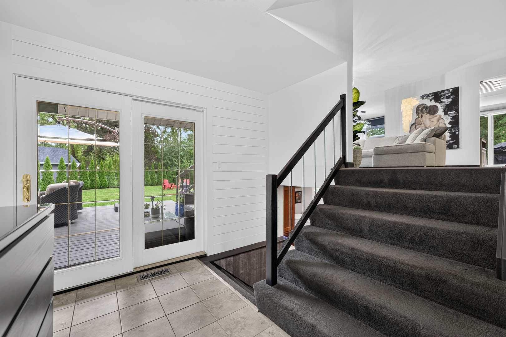 917 E Schirra Drive