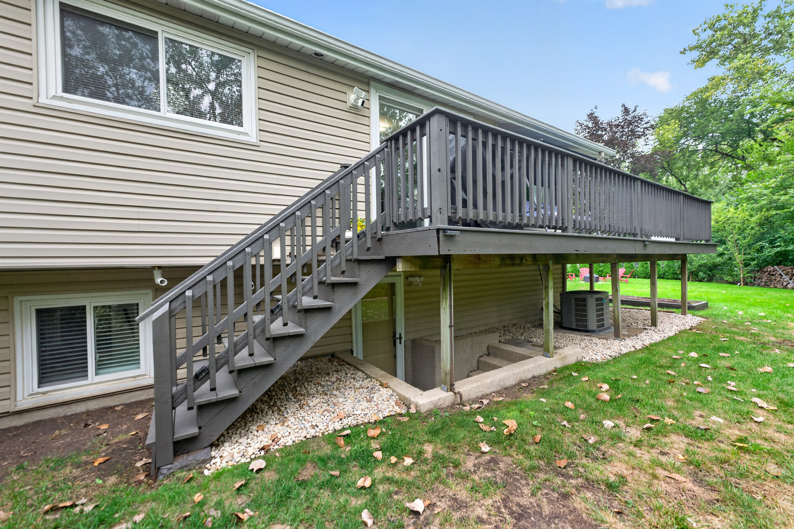 917 E Schirra Drive