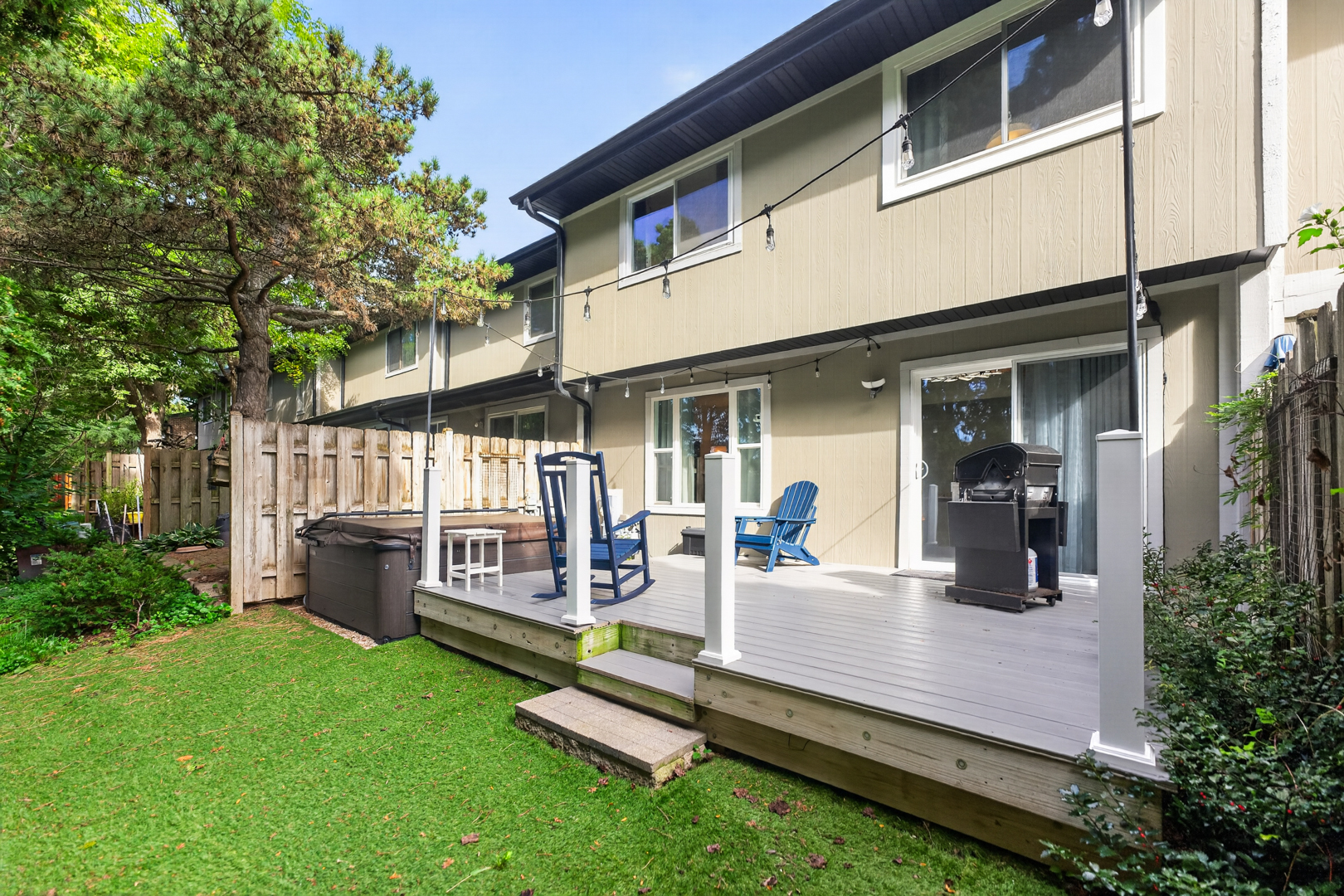 6 Cypress Square